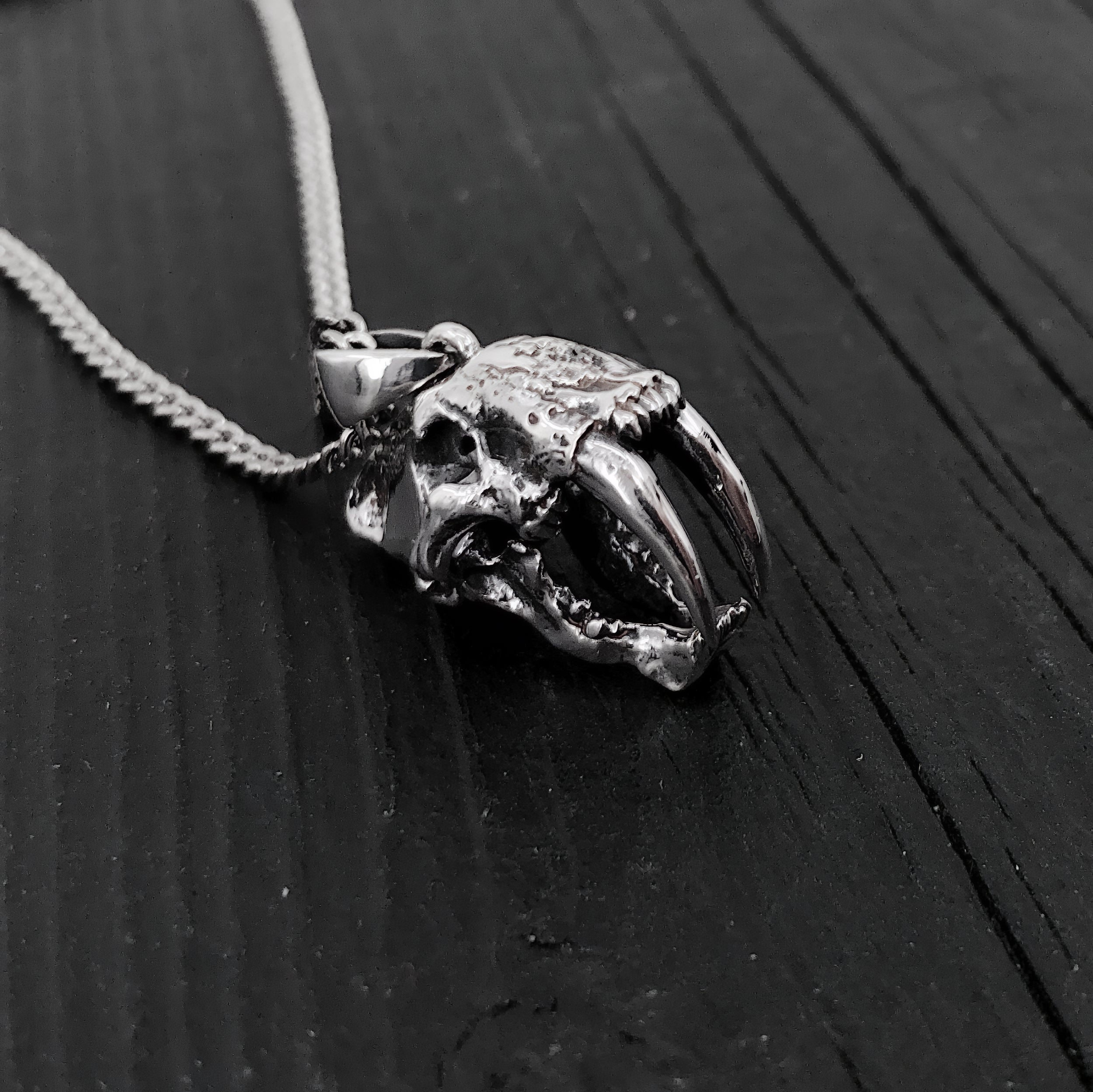 Sabre Tooth Animal Skull Charm Pendant Necklace - Solid 925 Sterling Silver - Unisex Ice Age Smilodon Inspired Jewelry Gift