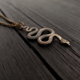 Gold-plated chain with snake pendant, versatile elegance | Moon Raven