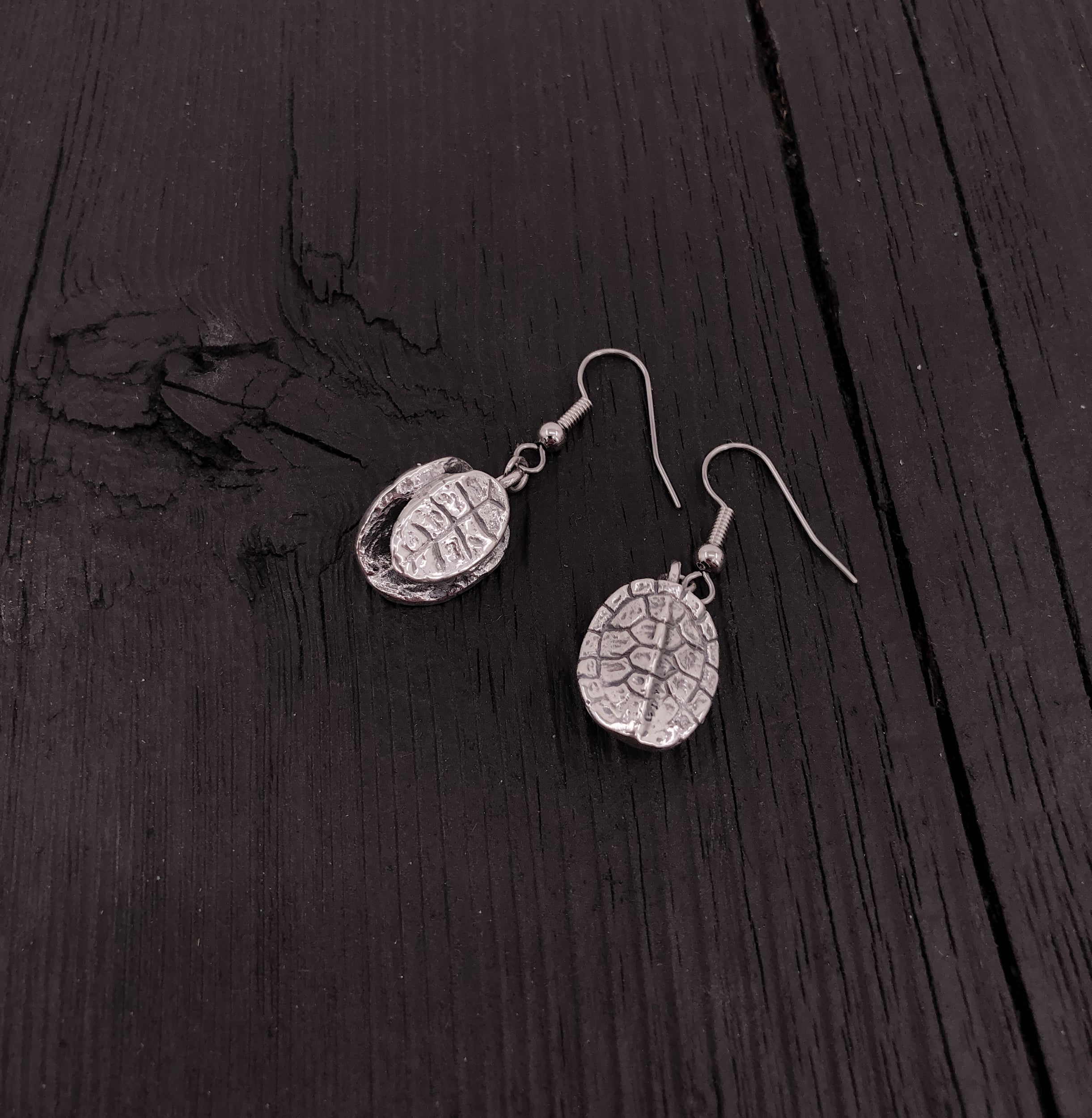 Silver earrings with intricate leaf design | Moon Raven