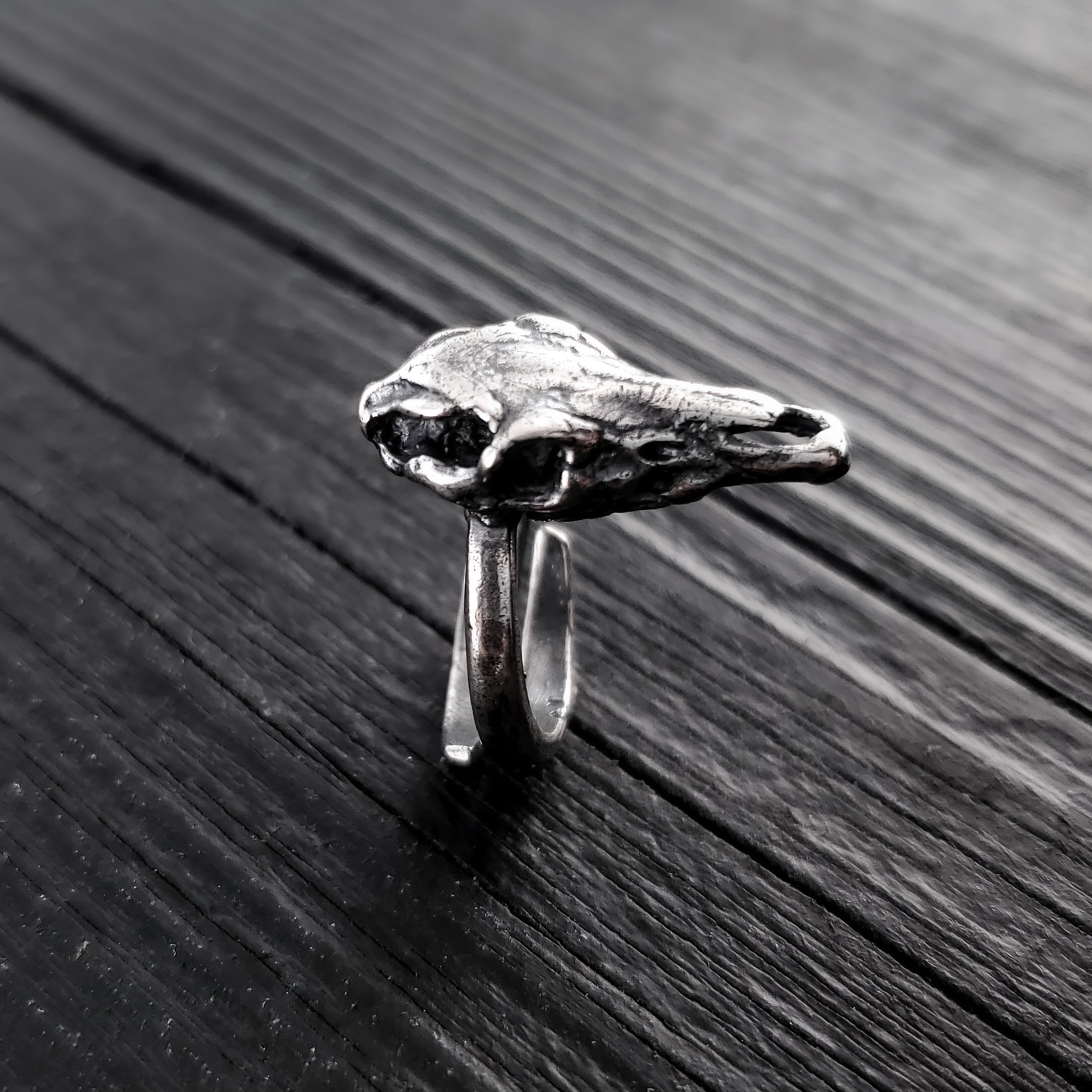Horse Skull Ring - Solid Hand Cast Silver Plated Bronze - Oxidised Finish - Sizes 5 to 11 Available - Rare Unique Gift for Him or Her